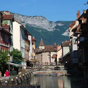 Des Alpes Otel