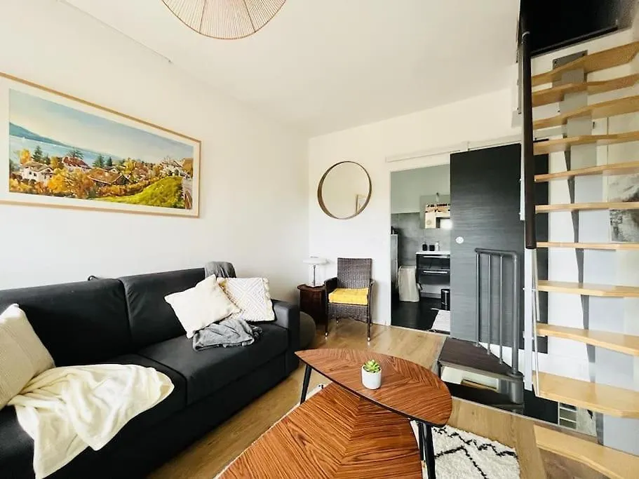Charmante Maisonnette Avec Terrasse Et Jolie Vue - 5 Min A Pied Du Lac Annecy France